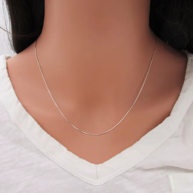 Collar Minimalista Punto Grueso